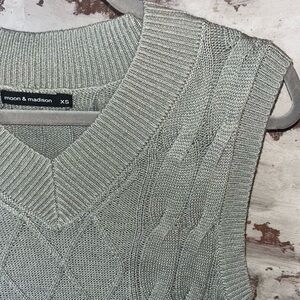 Green Sweater Vest Barely Worn